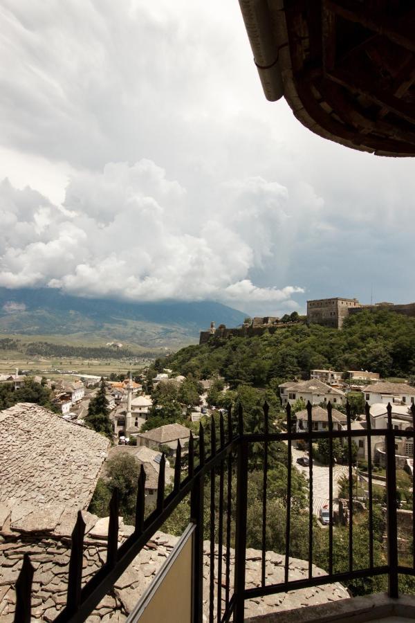 Emblematic House Apartment 2 Gjirokaster Exterior photo